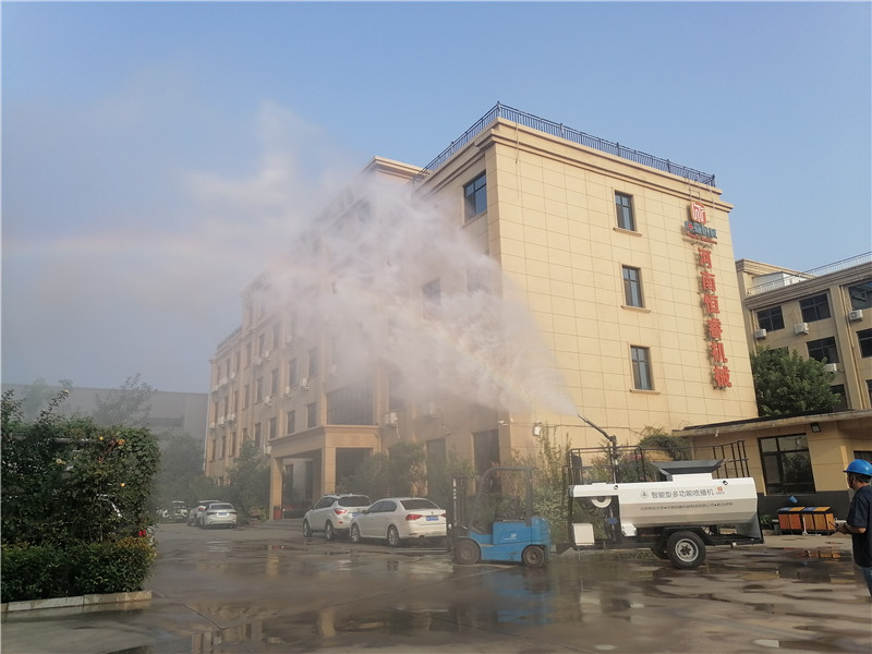 恒睿智能型遥控喷播机喷播现场 恒睿智能型遥控喷播机喷播现场